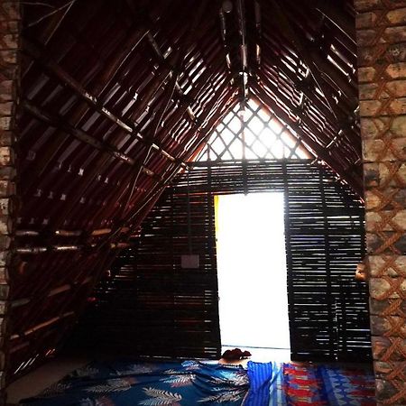 Serenity Bay Home Stay 蓬蒂切里 外观 照片