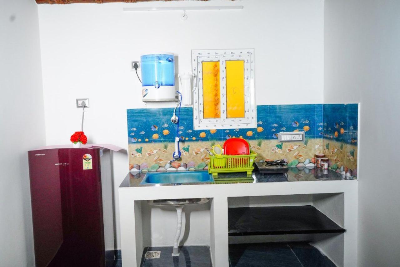 Serenity Bay Home Stay 蓬蒂切里 外观 照片